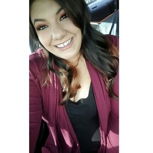 Meet your Posher, Laceyy